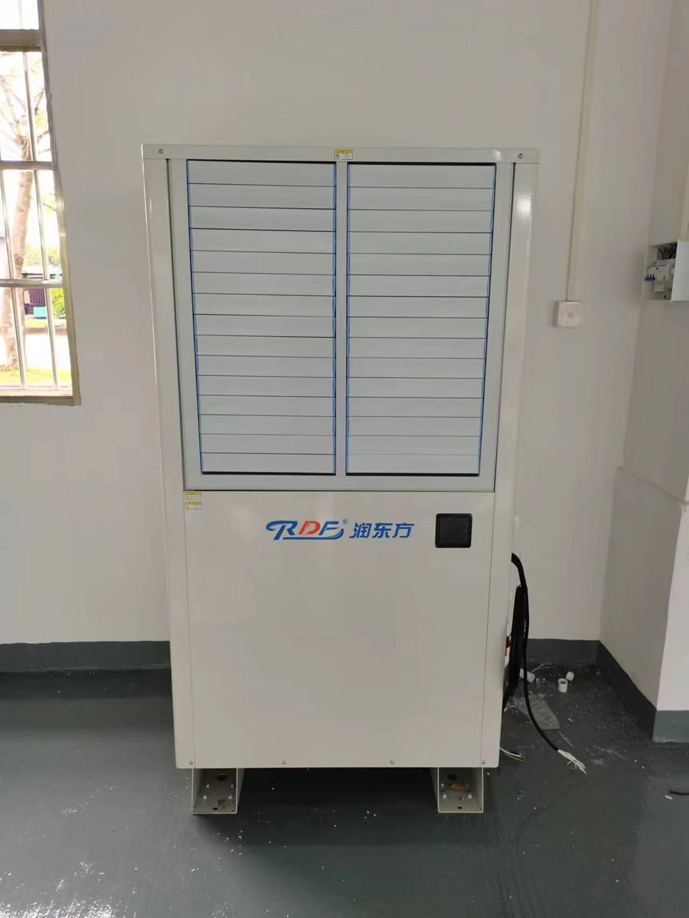 潤東方蒸發(fā)省電空調(diào)室內(nèi)主機